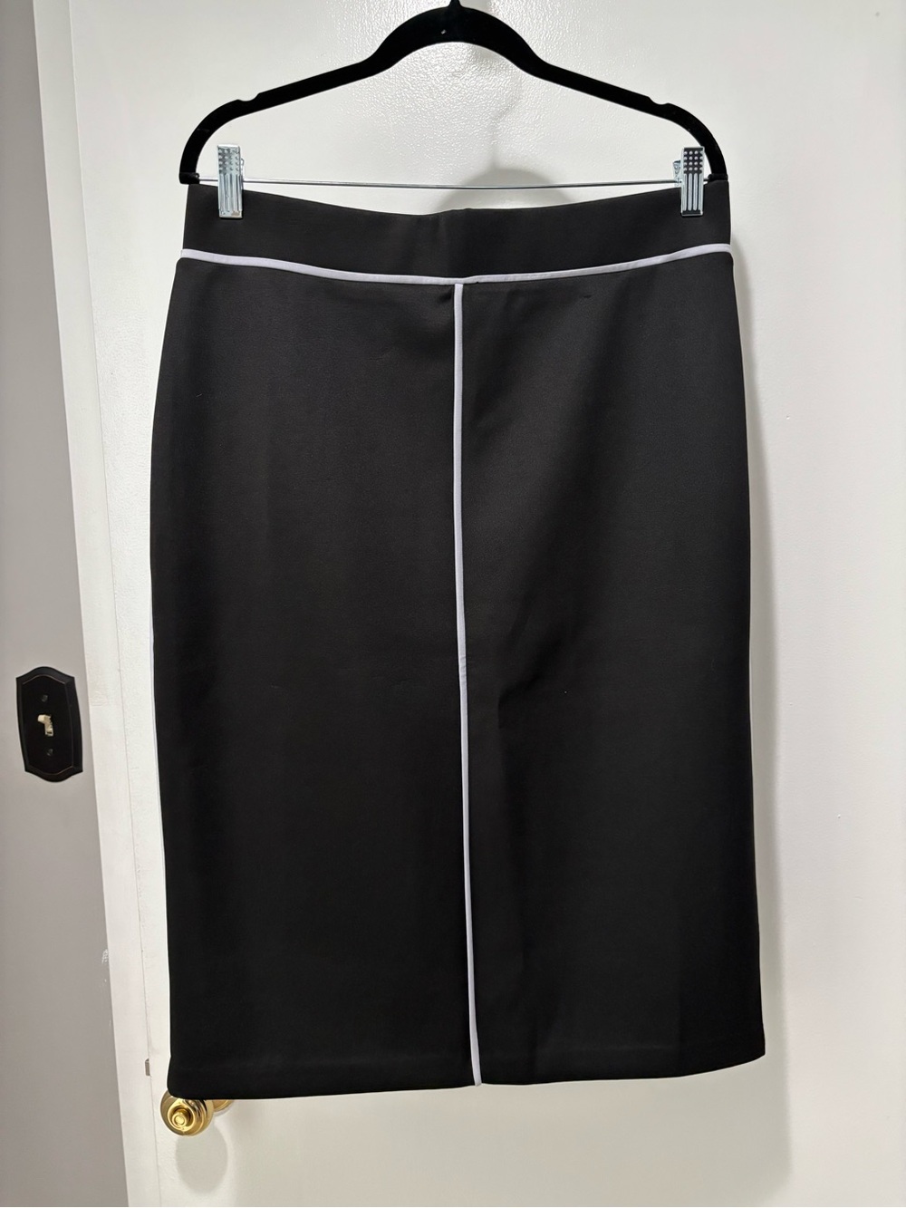 Eloquii Black Pencil Skirt with White Piping Size 14